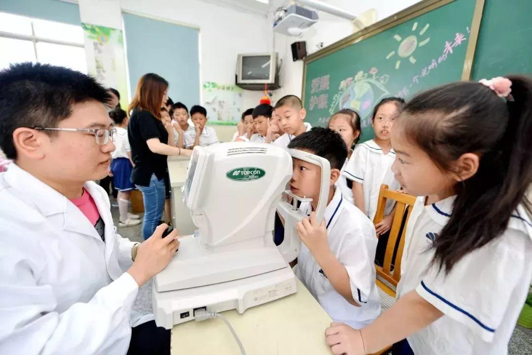近视手术与眼罩，重塑视界的新篇章