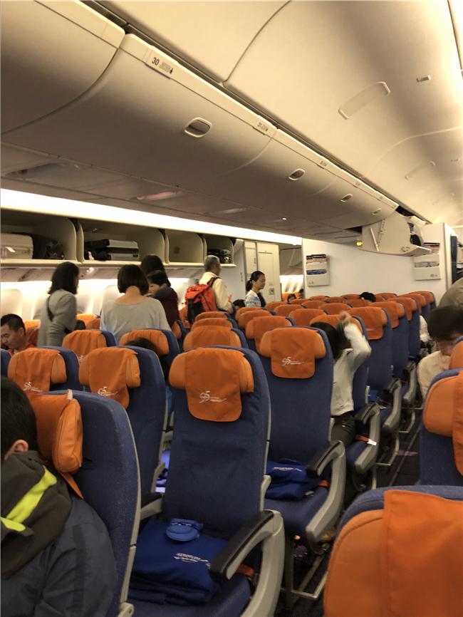 坐飞机坐经济舱好吗？一种旅行体验与选择的探讨
