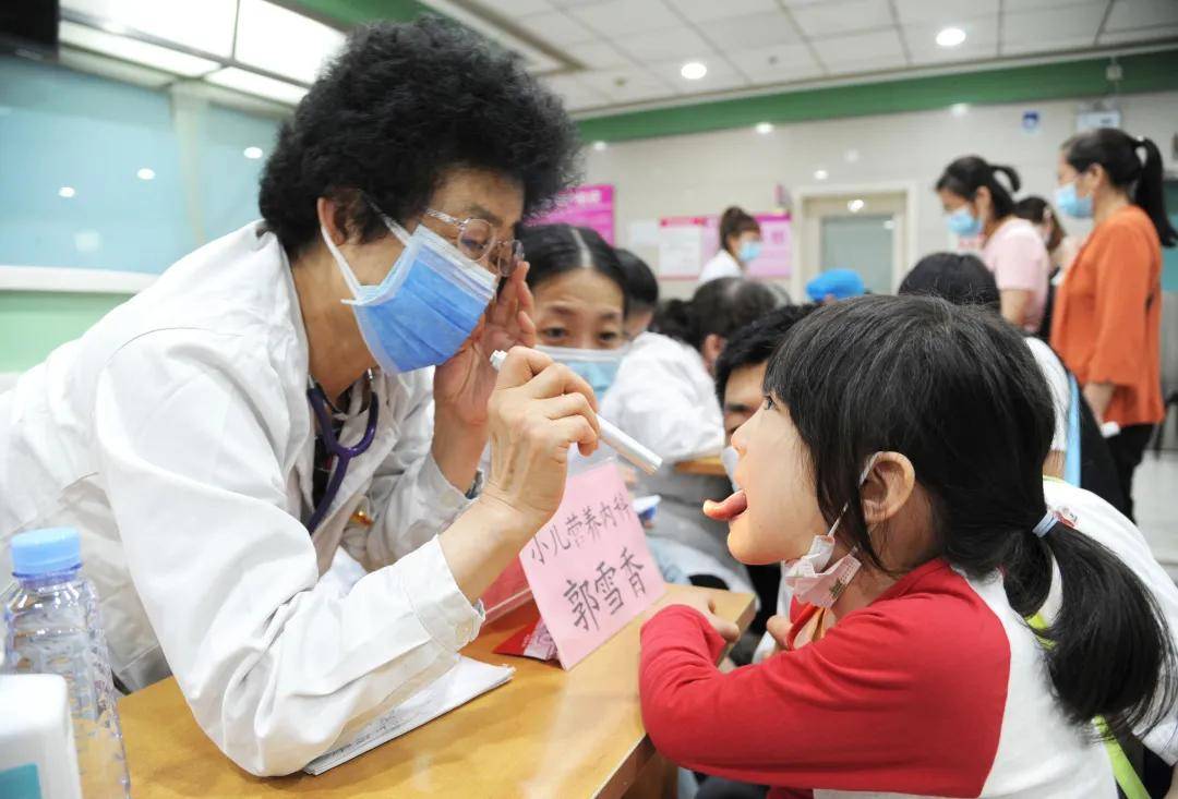 上海儿童医院神外专家，守护儿童健康的杰出先锋
