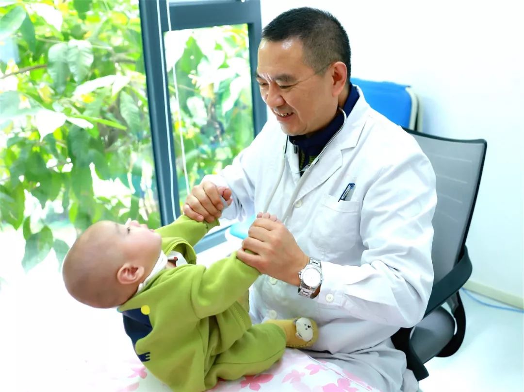 在线儿科专家，改变儿童健康管理的未来