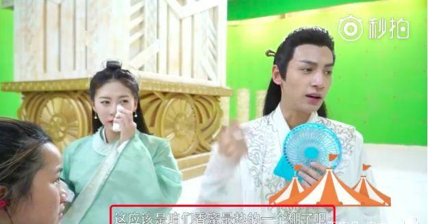 剧组人的故事，激情、汗水与梦想的交织