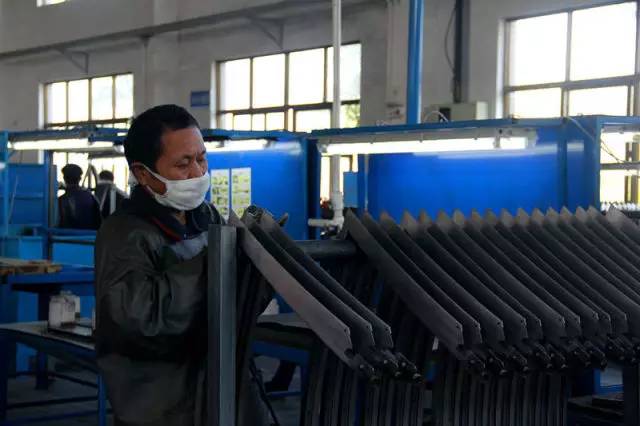 乐清市弘德金属有限公司，卓越制造，铸就品质传奇