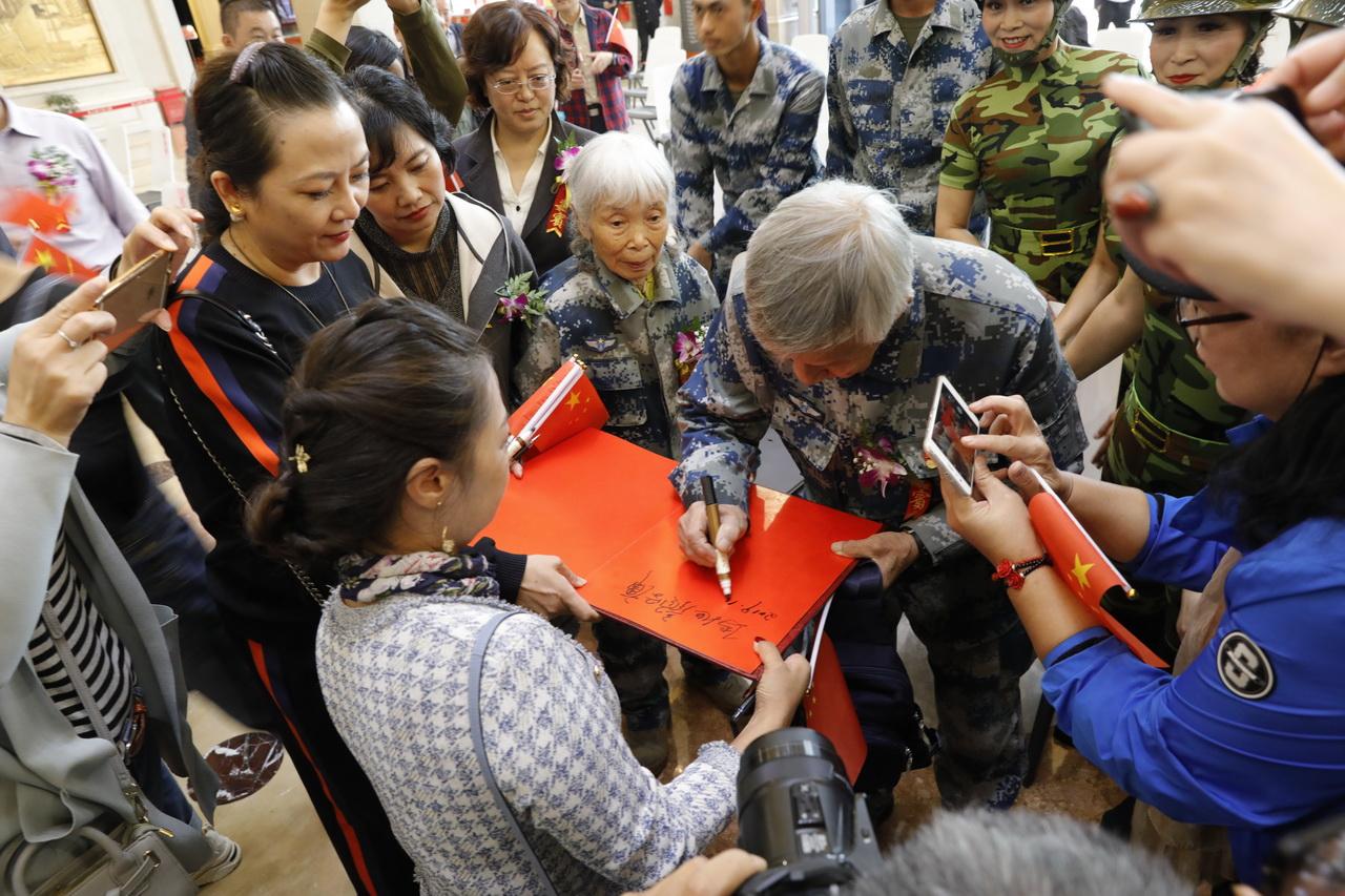 新一代伞兵防弹背心，设计与功能解析