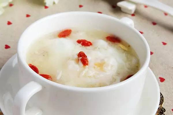 酒酿蛋花汤，传统美食与健康的完美结合