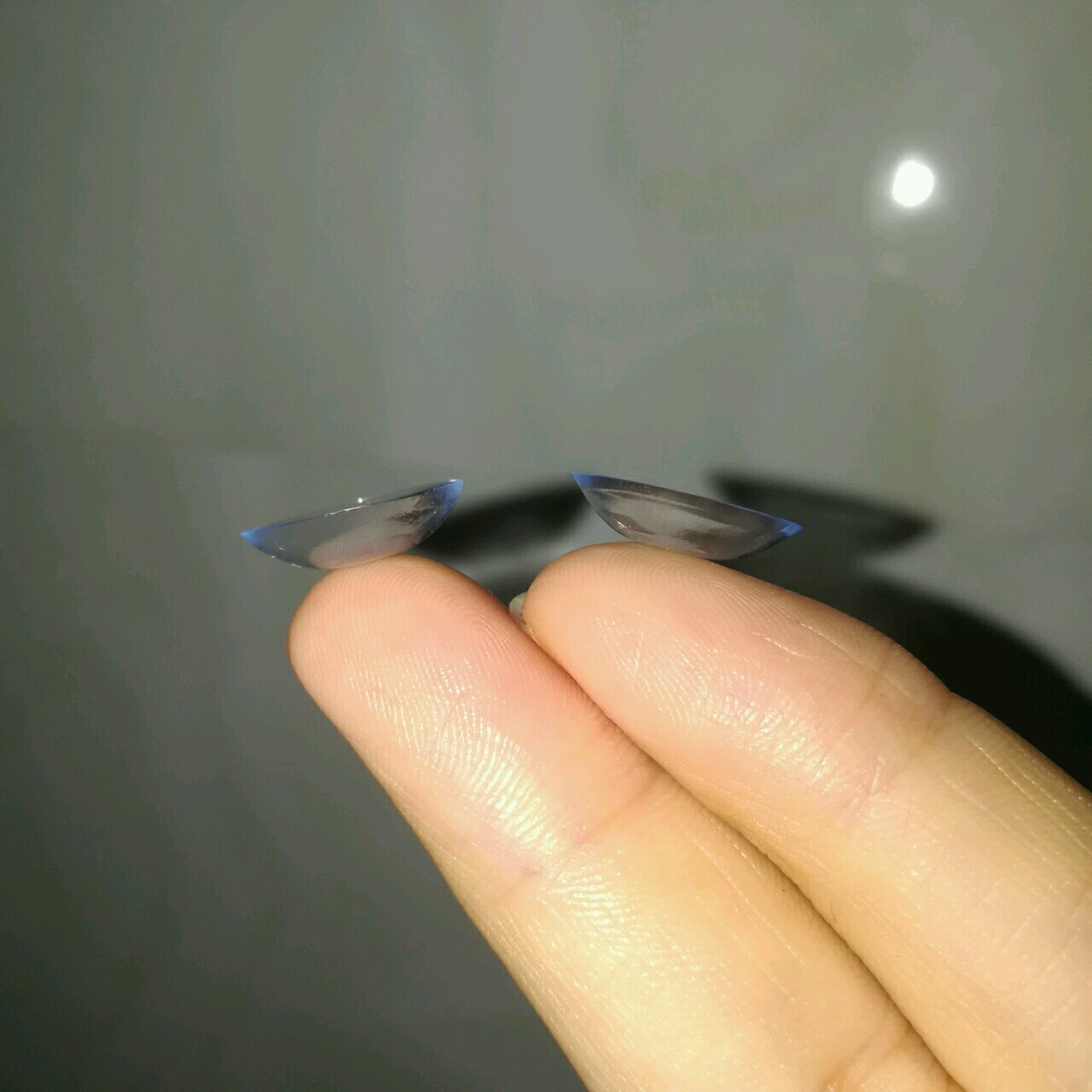 如何鉴别隐形眼镜真假