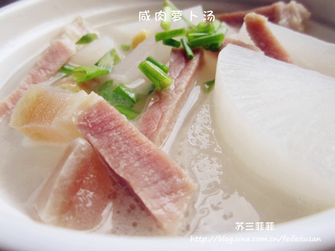 玉米萝卜蛋花汤，一道家常美味与健康共舞