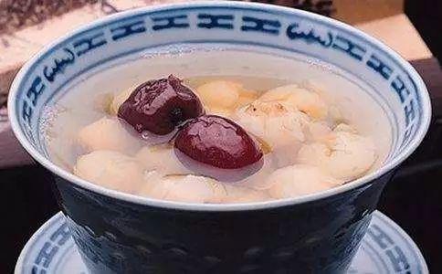 阿胶桂圆蛋花汤，传统美食与健康养生的完美结合