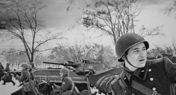 步兵伞兵化，未来战争形态的崭新演变